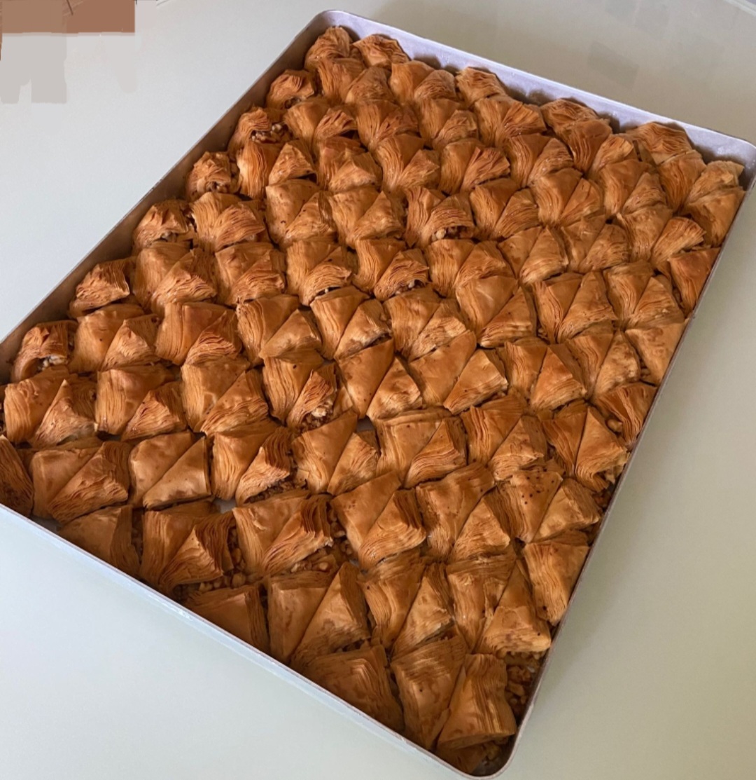 CEVİZLİ SİVRİHİSAR BAKLAVASI 4KG